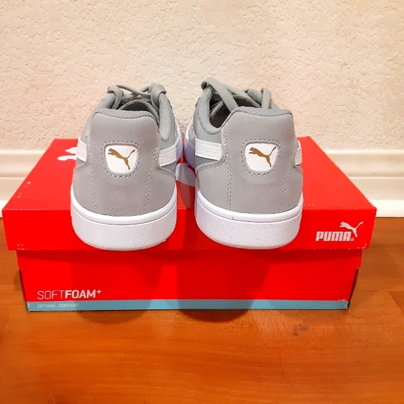 Puma - Picture 3 of 5